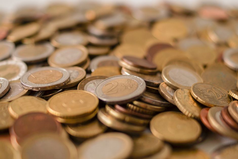 ウェルスマネジメント, お金, お金の山の無料の写真素材